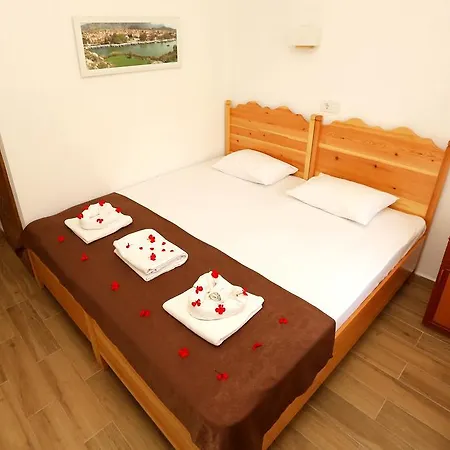 Dalyan Pension Дальян