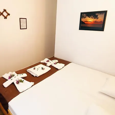 Dalyan Pension Деревянный коттедж *