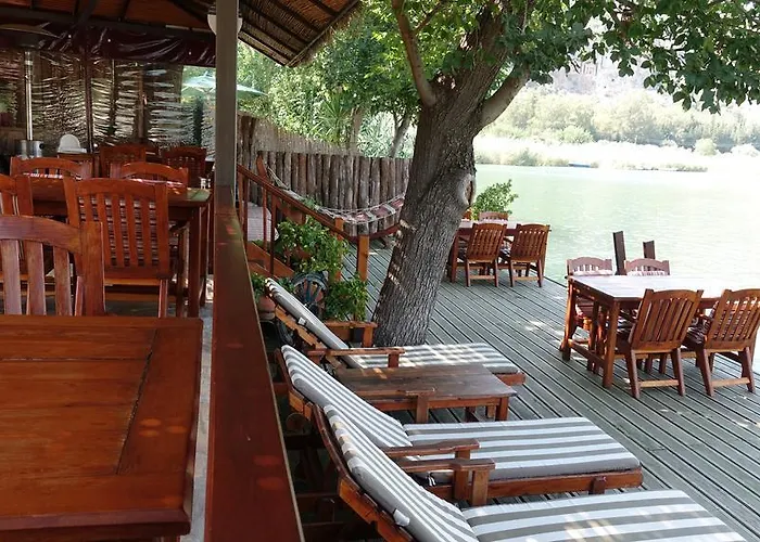 بنسيون داليان بيت خشبي داليان